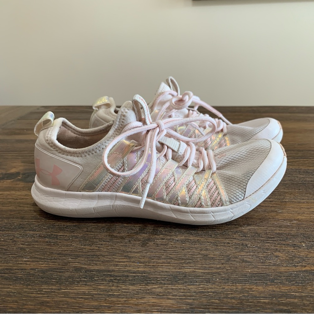 Under Armour youth girls size 4 light pink athletic running shoes